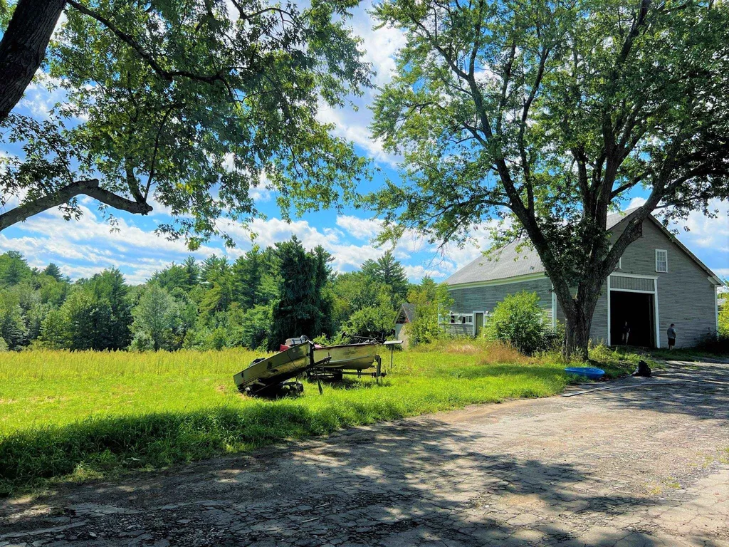 15 Evans Road Rochester NH 03867