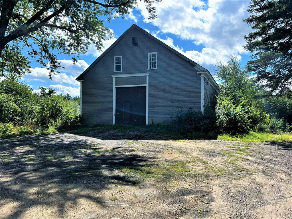 15 Evans Road Rochester NH 03867