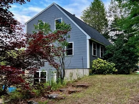 88 Cram Road Weare NH 03281
