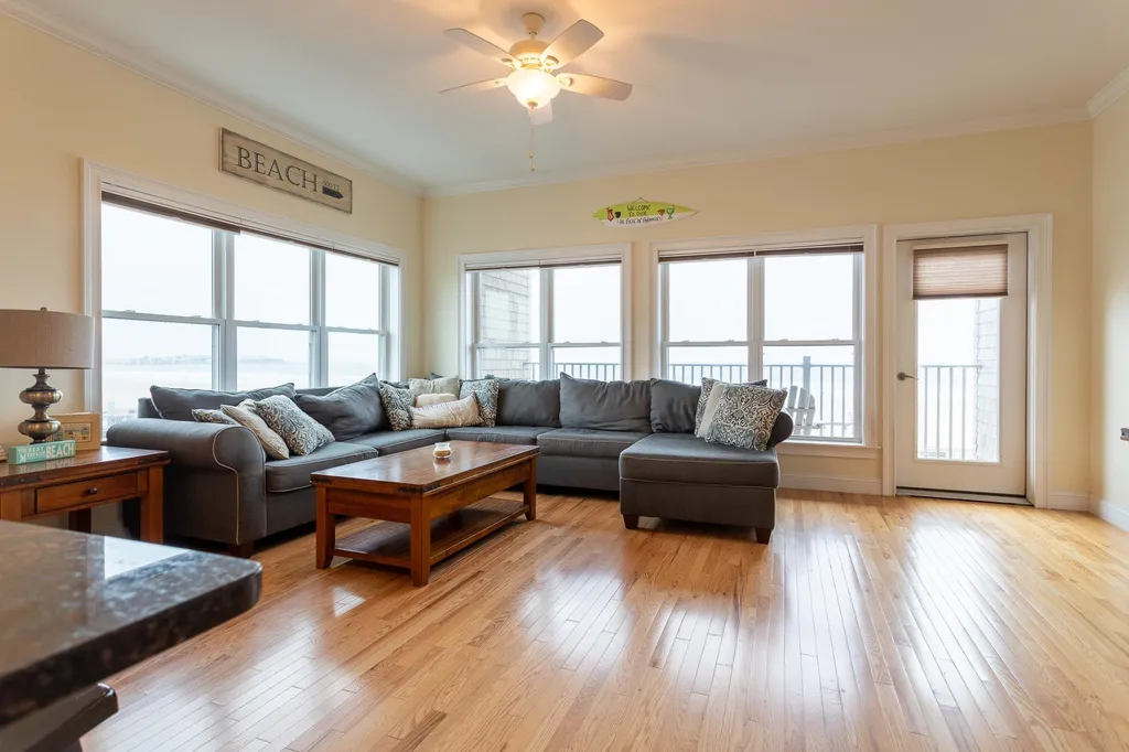 83 Ocean Boulevard Hampton NH 03842