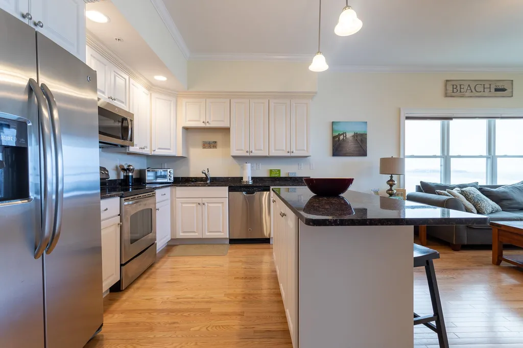 83 Ocean Boulevard Hampton NH 03842