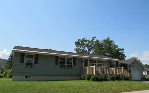 1 Frazer Street Gorham NH 03581