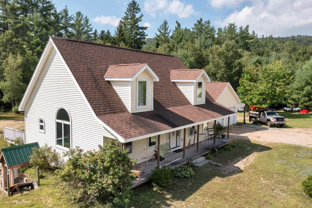 25 True Lane Thornton NH 03285