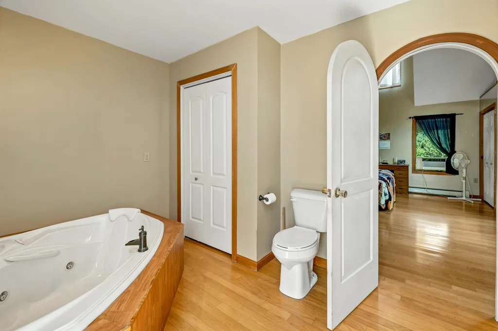 25 True Lane Thornton NH 03285