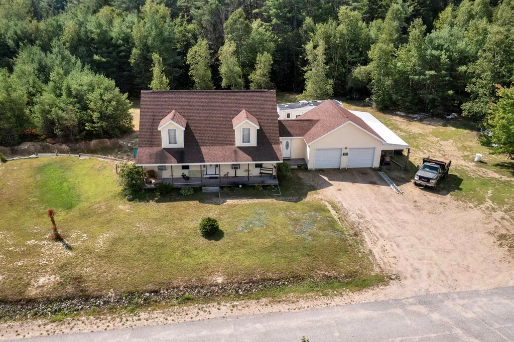 25 True Lane Thornton NH 03285