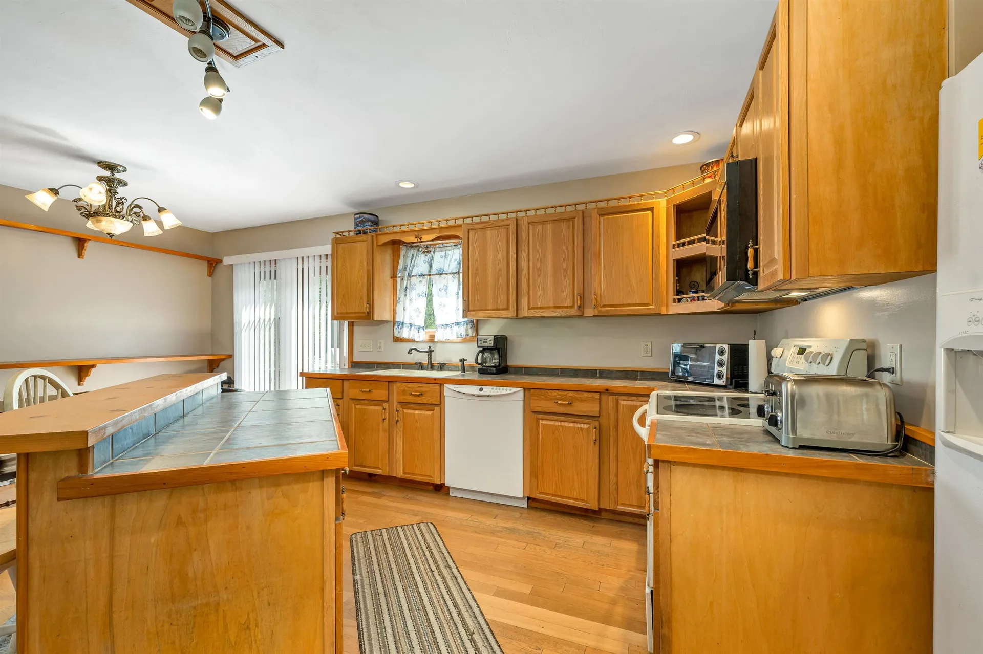 25 True Lane Thornton NH 03285