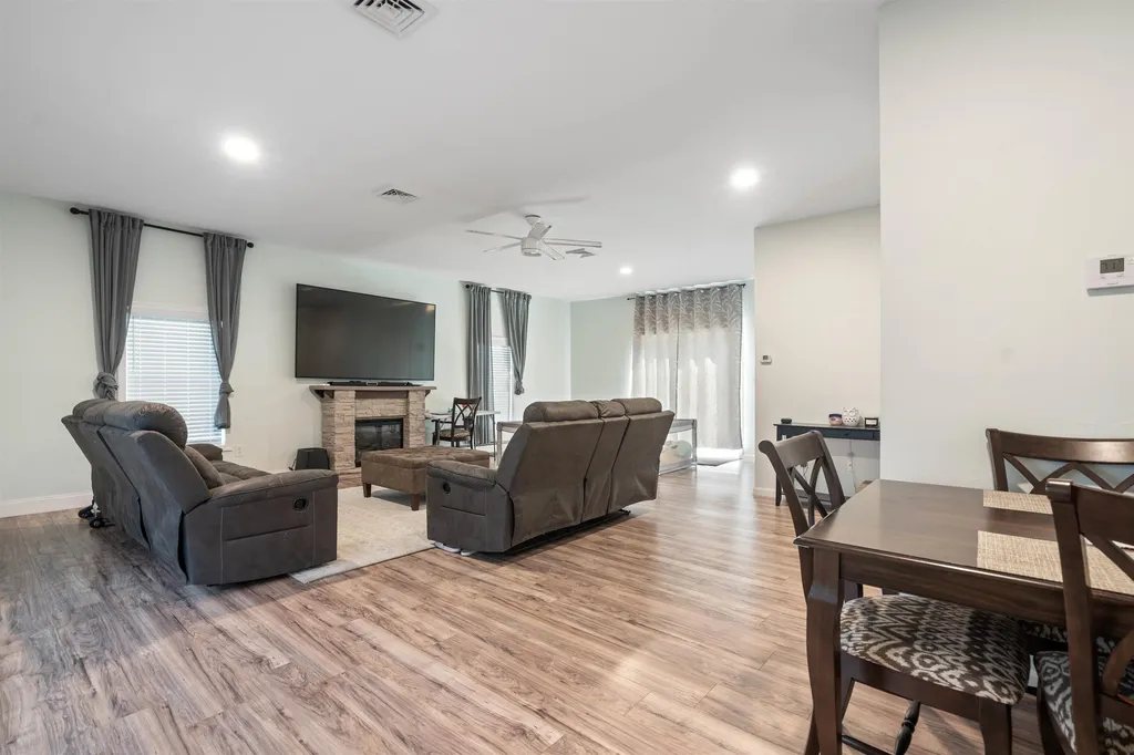 20 Ferson Street Nashua NH 03060