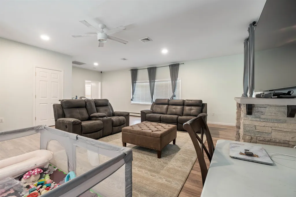 20 Ferson Street Nashua NH 03060