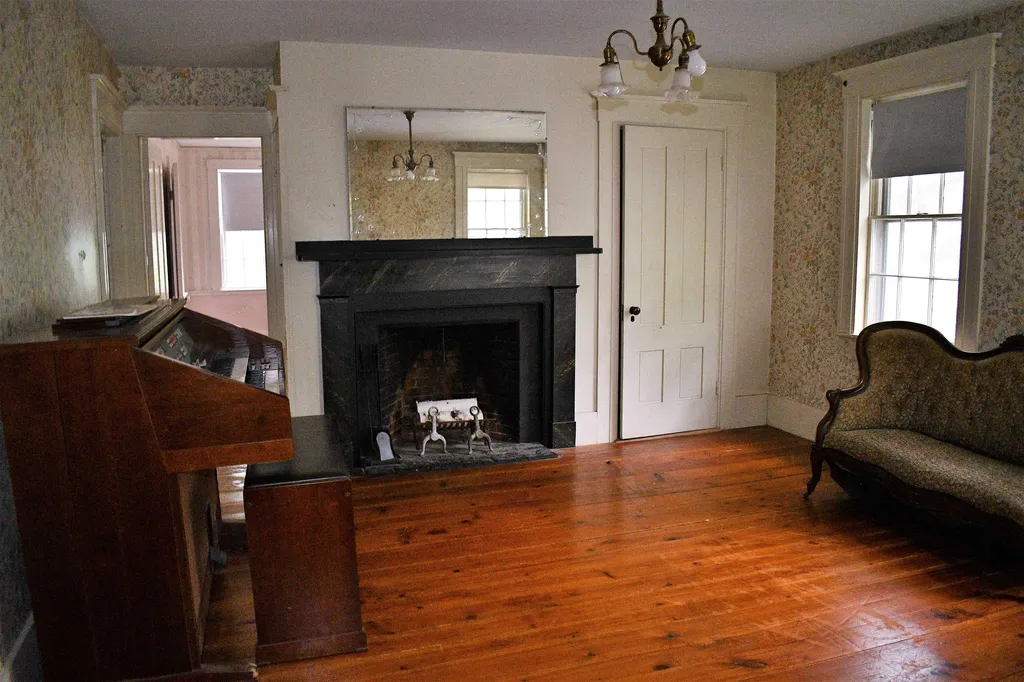 50 Hampton Road Exeter NH 03833