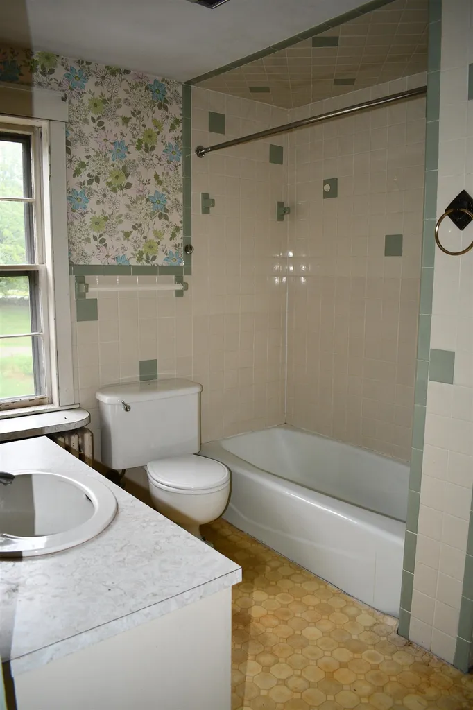 50 Hampton Road Exeter NH 03833