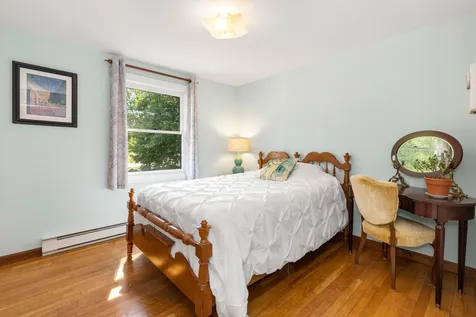 93 Winnicutt Road Stratham NH 03885