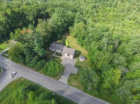 93 Winnicutt Road Stratham NH 03885