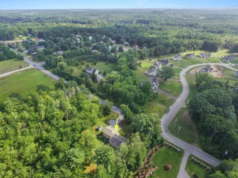 93 Winnicutt Road Stratham NH 03885