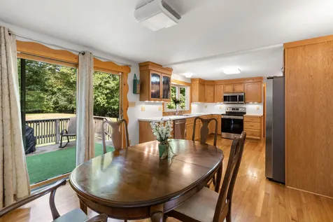 93 Winnicutt Road Stratham NH 03885