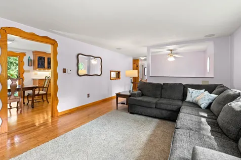 93 Winnicutt Road Stratham NH 03885