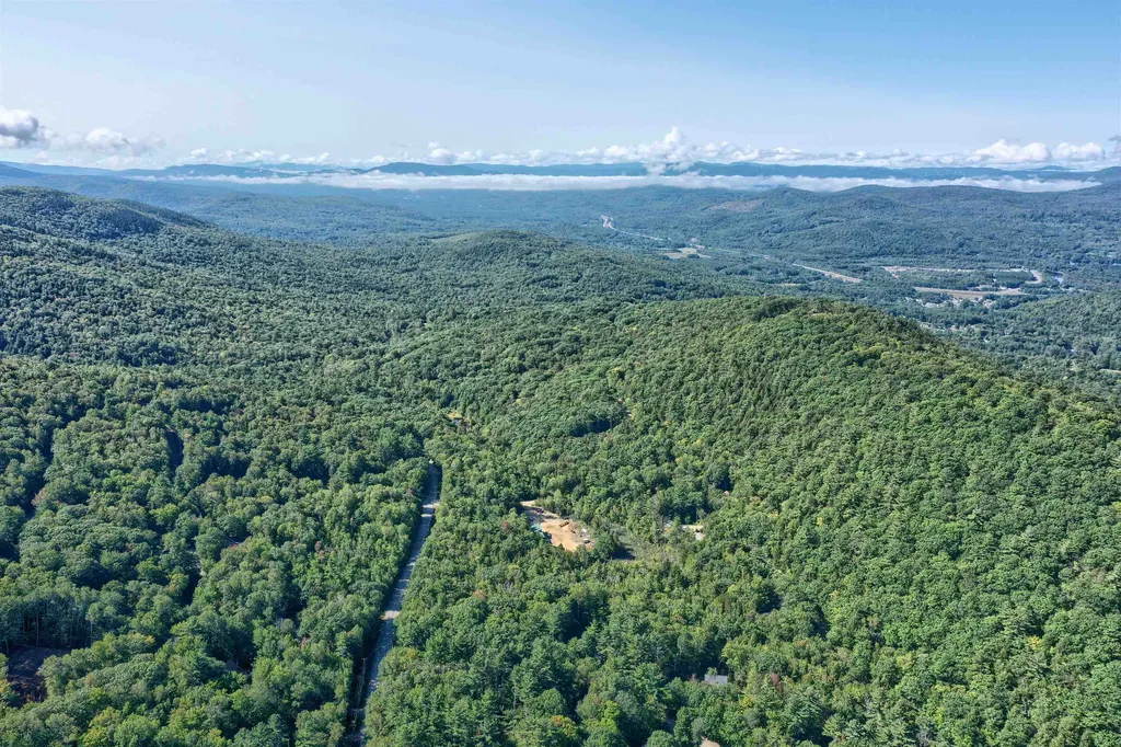 8 Panaway Drive Campton NH 03223