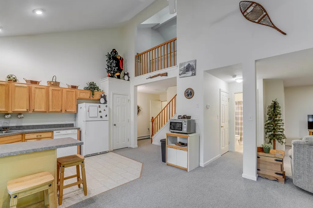 8 Panaway Drive Campton NH 03223