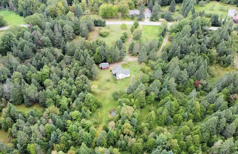 76 Newark Street Newark VT 05871