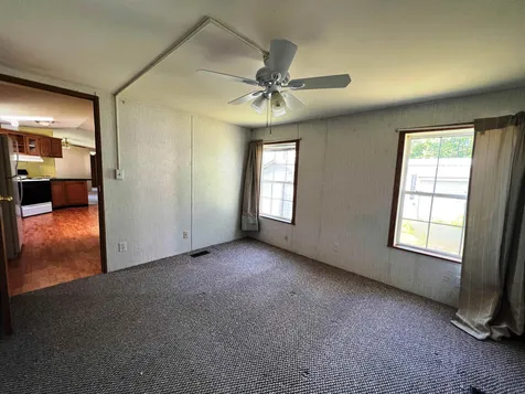 19 Hilltop Manor Mobile Home Park Littleton NH 03561