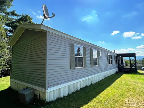 19 Hilltop Manor Mobile Home Park Littleton NH 03561