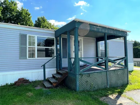 19 Hilltop Manor Mobile Home Park Littleton NH 03561