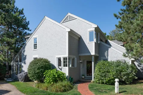 11 Golf View Laconia NH 03246