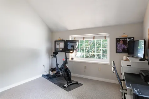 11 Golf View Laconia NH 03246