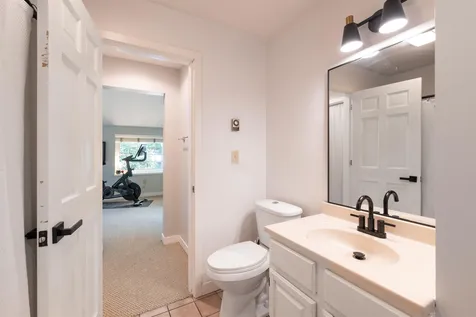 11 Golf View Laconia NH 03246
