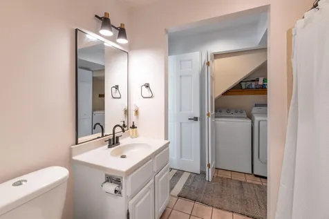 11 Golf View Laconia NH 03246