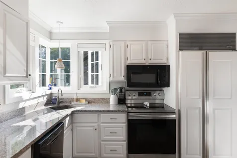 11 Golf View Laconia NH 03246