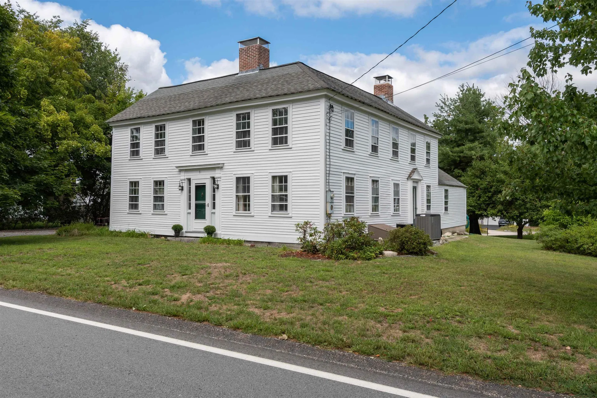 81 Robinson Road Nashua NH 03060