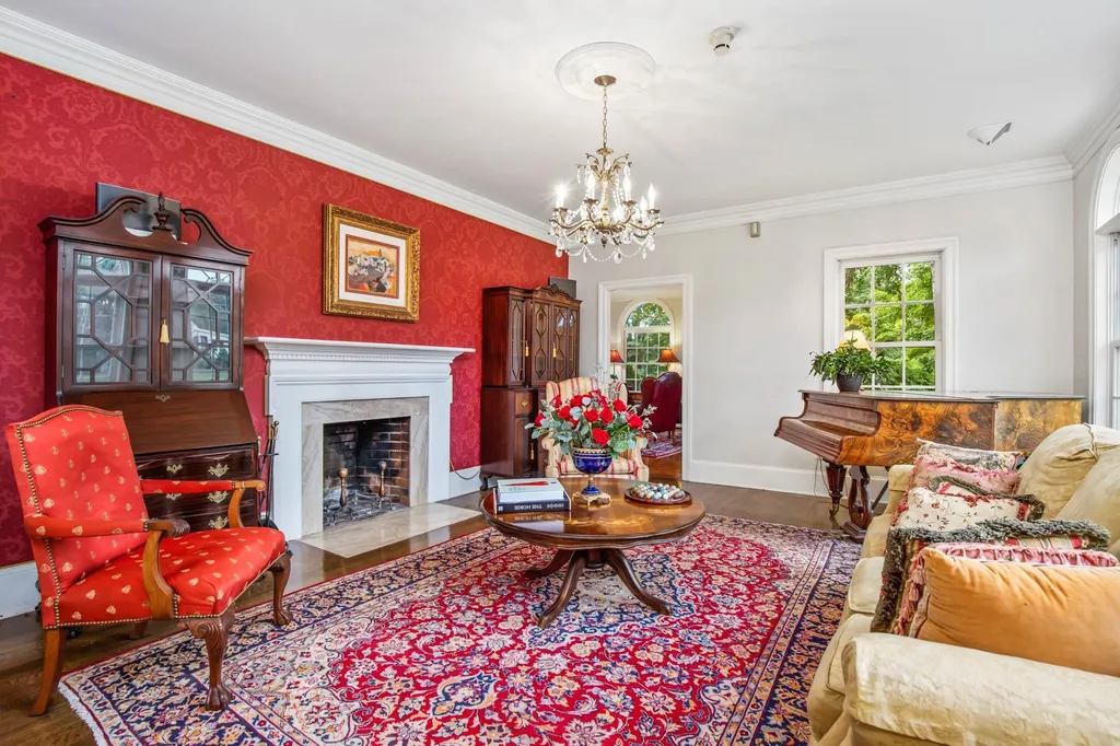 21 Fairway Drive Dover NH 03820