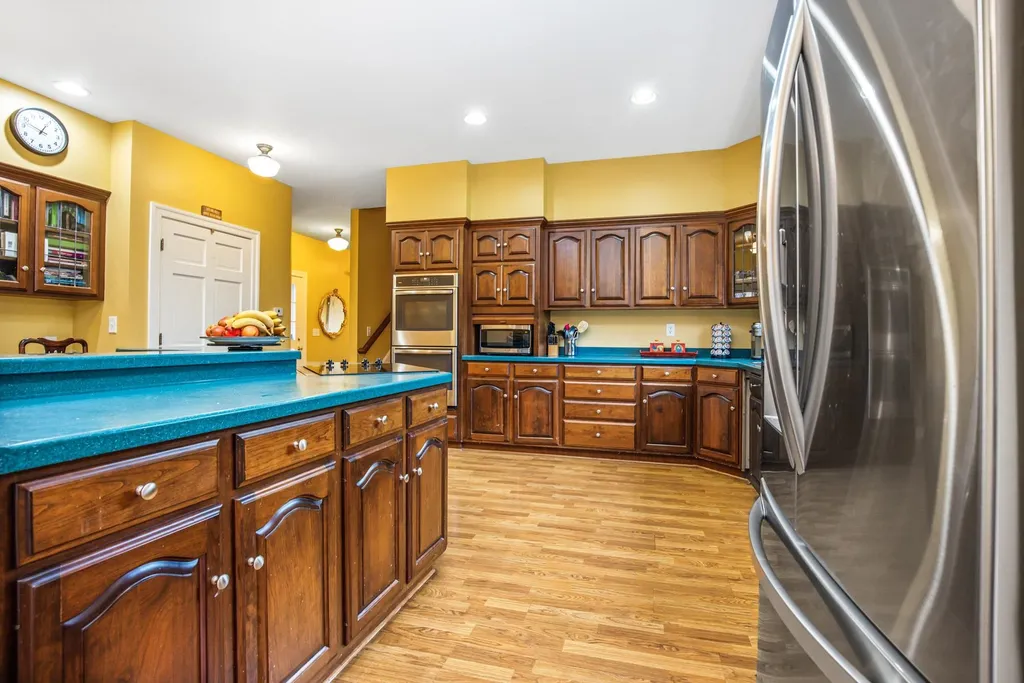 21 Fairway Drive Dover NH 03820