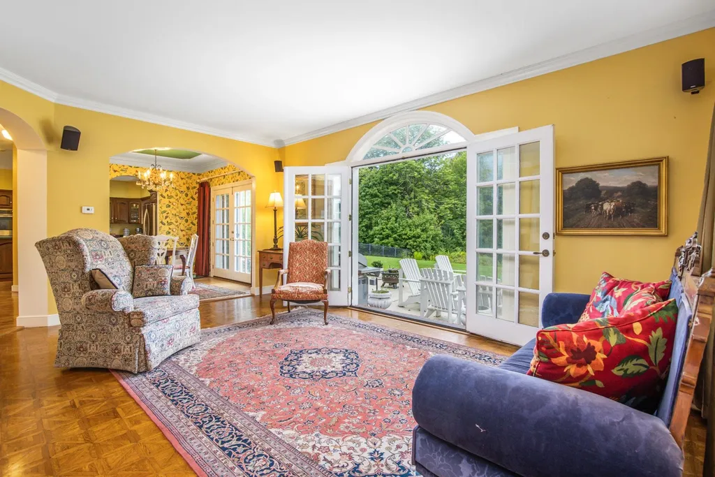 21 Fairway Drive Dover NH 03820
