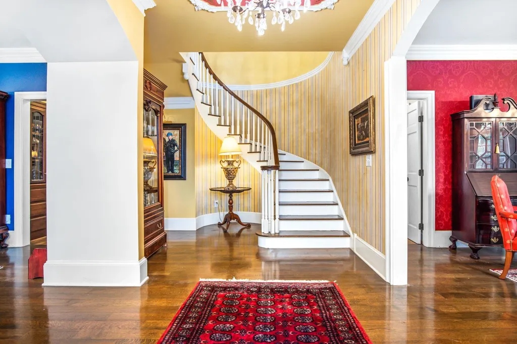 21 Fairway Drive Dover NH 03820
