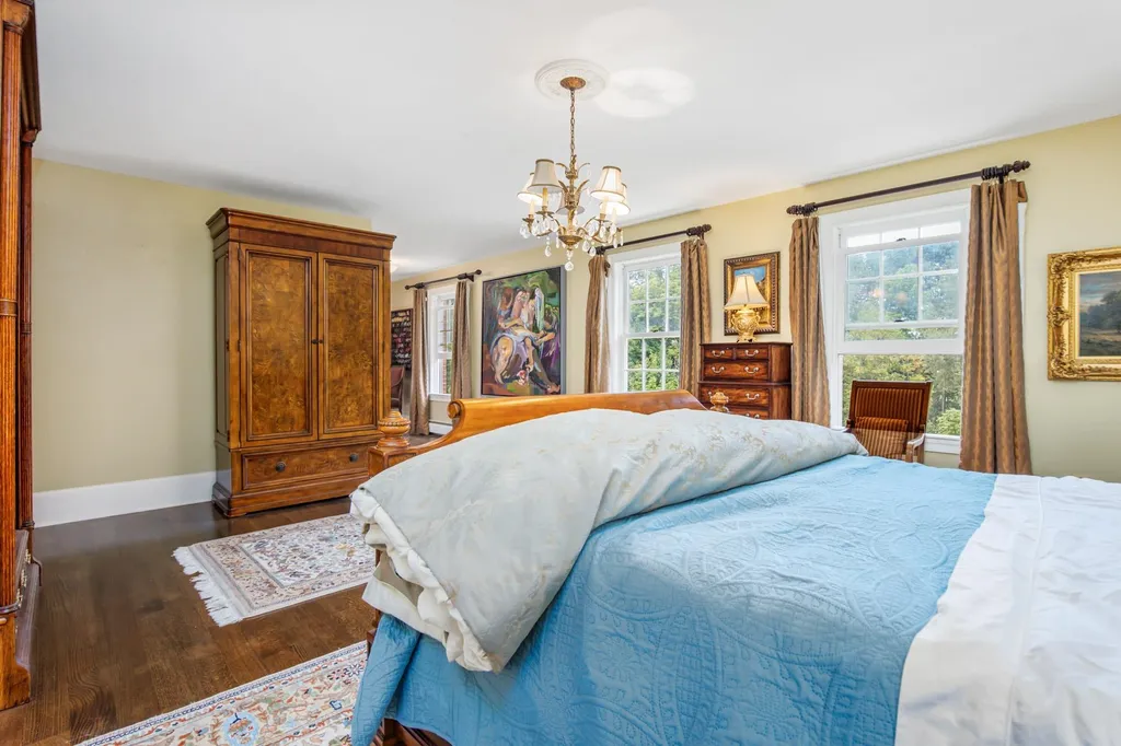 21 Fairway Drive Dover NH 03820