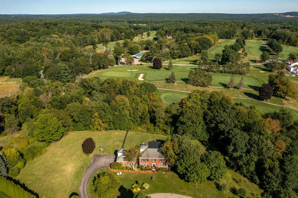 21 Fairway Drive Dover NH 03820