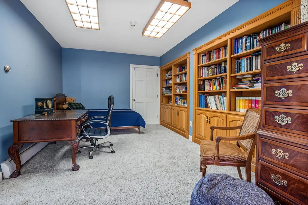 21 Fairway Drive Dover NH 03820