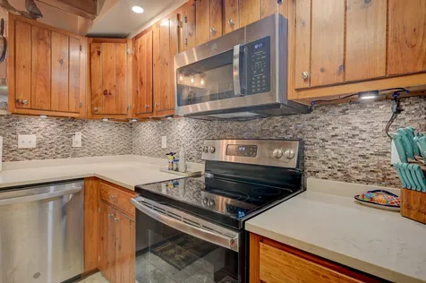 18 Abbey Lane Conway NH 03818