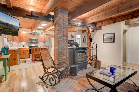 18 Abbey Lane Conway NH 03818