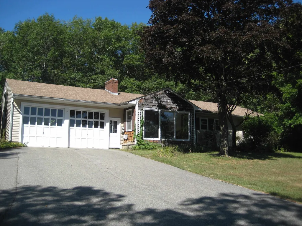 153 French Pond Road Henniker NH 03242