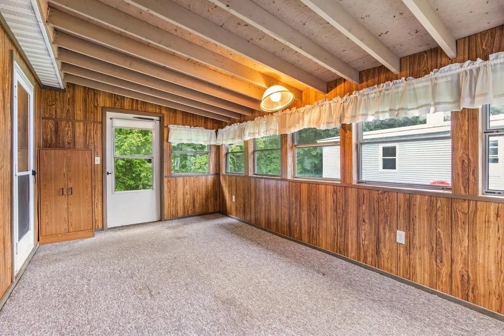 634 Sherwood Glen Somersworth NH 03878