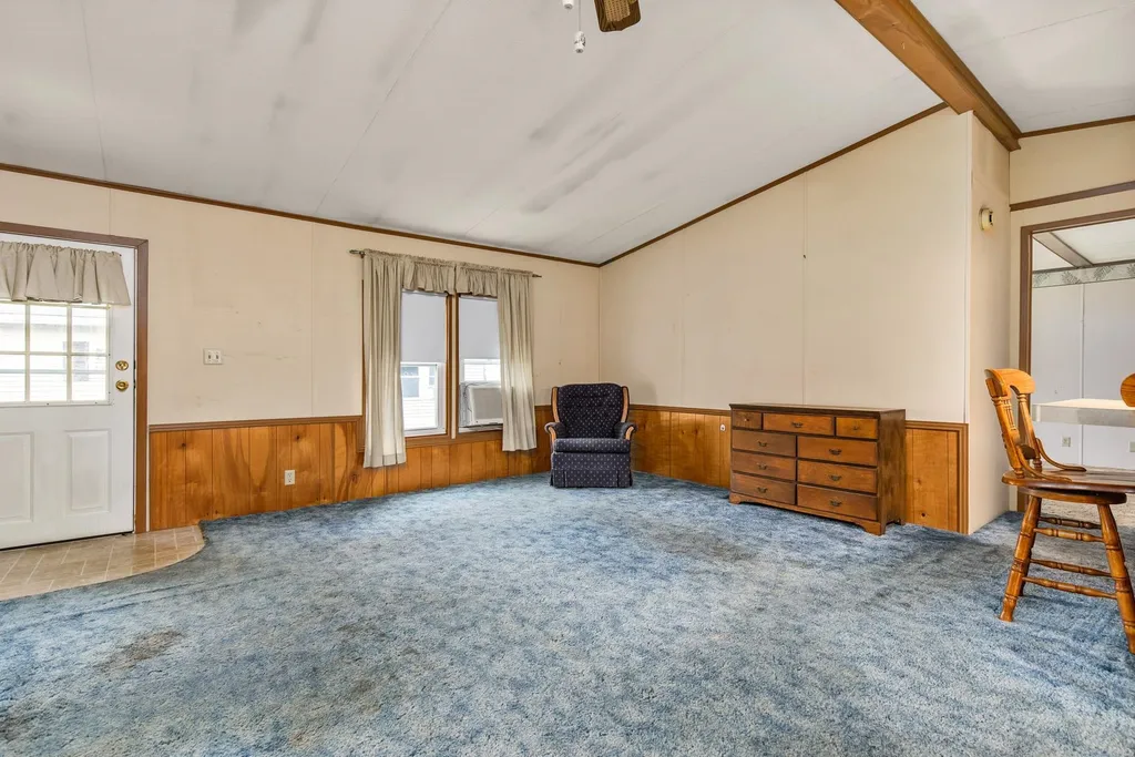634 Sherwood Glen Somersworth NH 03878