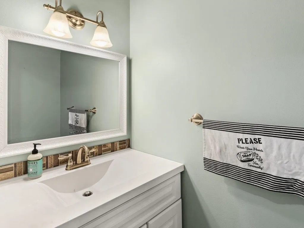 214 Locust Hill Road Shelburne VT 05482