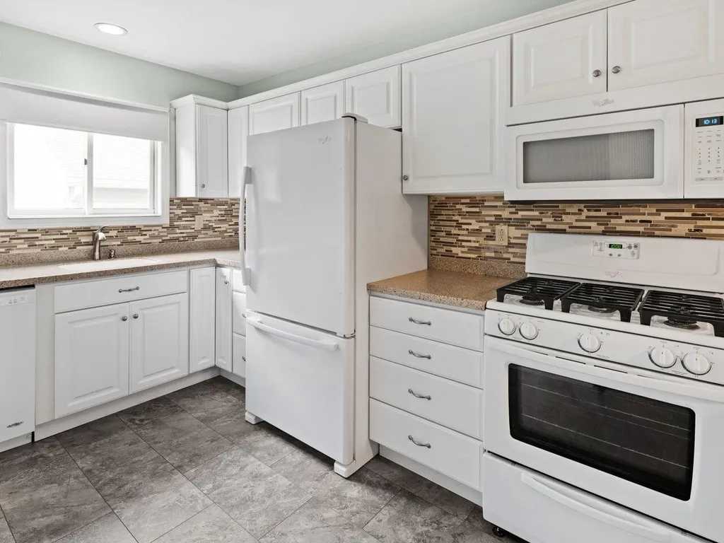 214 Locust Hill Road Shelburne VT 05482