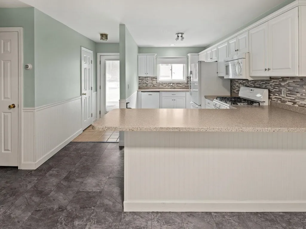 214 Locust Hill Road Shelburne VT 05482