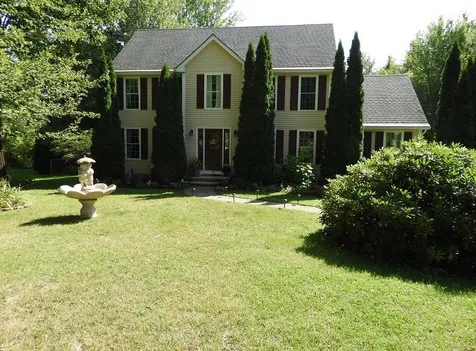 28 Chelsea Court Henniker NH 03242