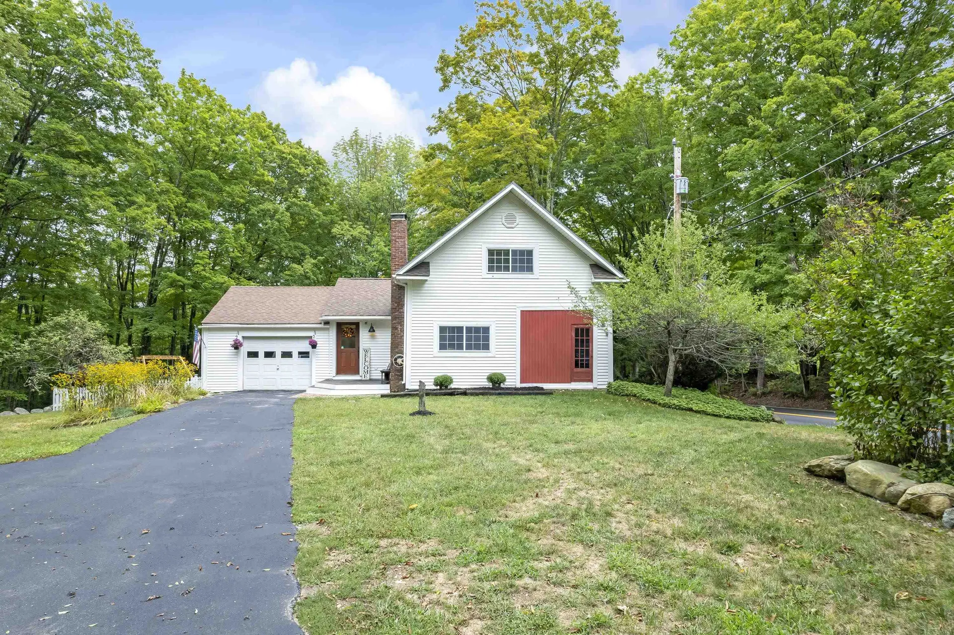 53 New Boston Road Francestown NH 03043-3401