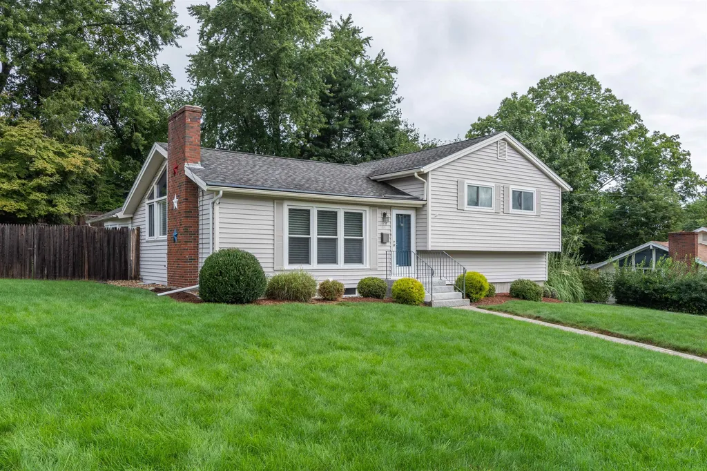 64 Hills Ferry Road Nashua NH 03064