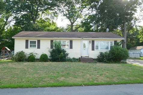 83 Gillis Street Nashua NH 03060
